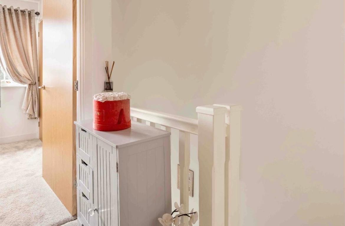 Fullers Modern And Stylish Room Chudleigh Екстериор снимка